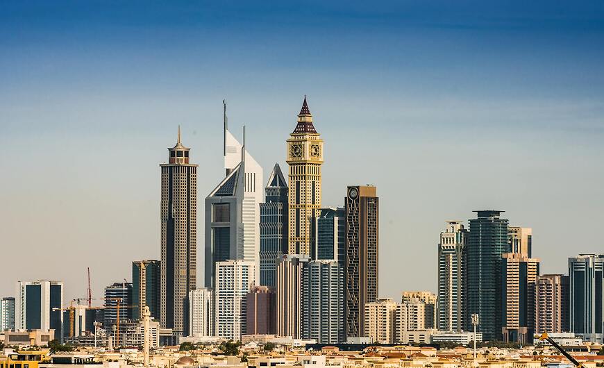 Dubai de Plata 25-26